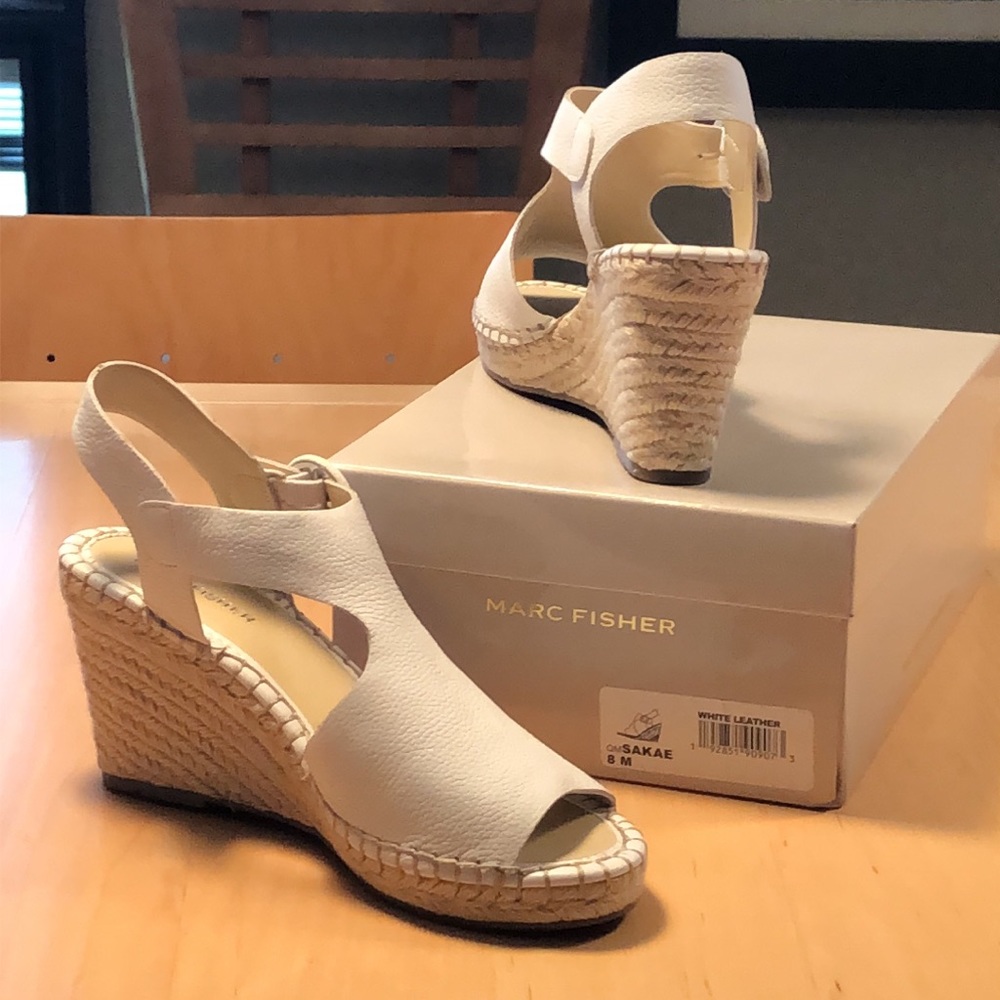 Marc fisher summer wedge open toed shoe